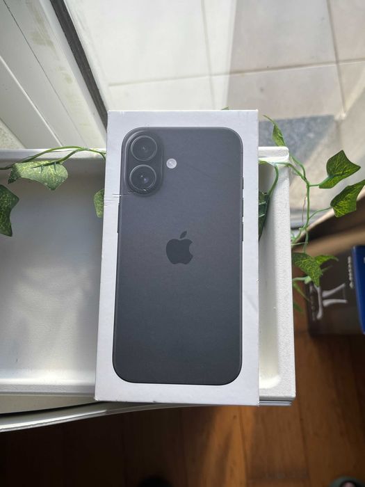 iPhone 16 APPLE (6.1'' - 128 GB - Preto) Novo, com a caixa selada.