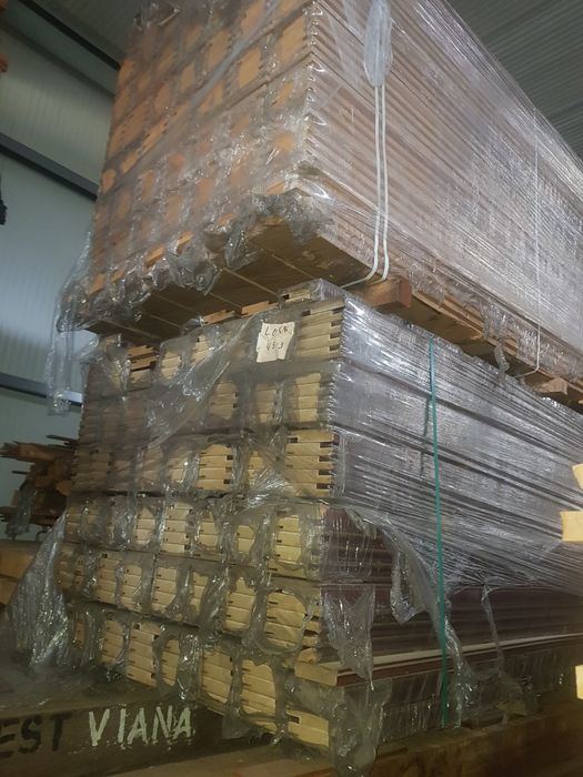 Roda pés aros guarnições em mdf e casquinha com folha e papel