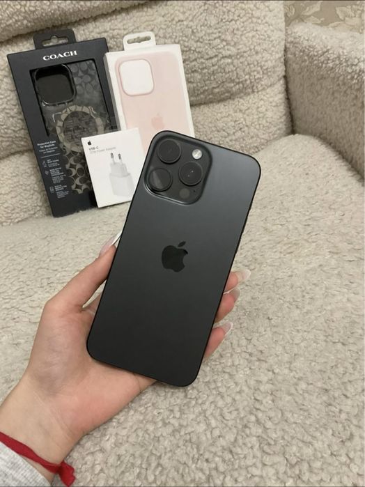 Apple iPhone 15 Pro Max 256GB Tytan czarny