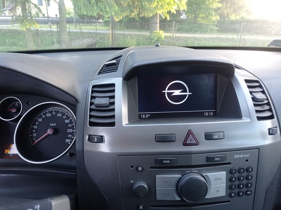 Opel Zafira 1.6 benzyna