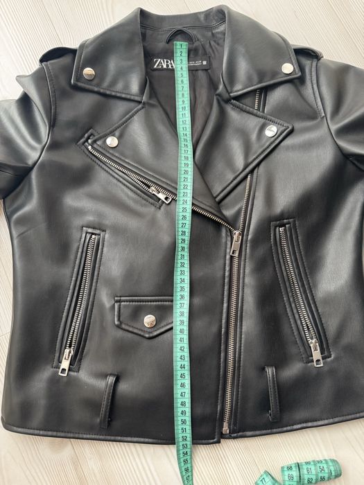 Черная куртка косуха Zara
