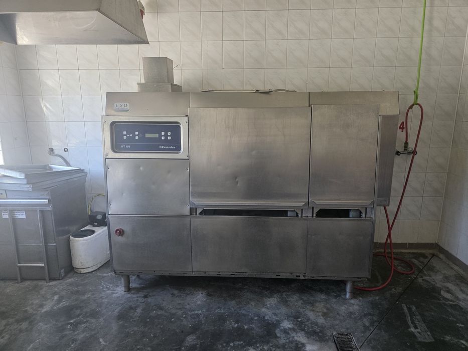 Zmywarka przemysłowa tunelowa Electrolux WT150