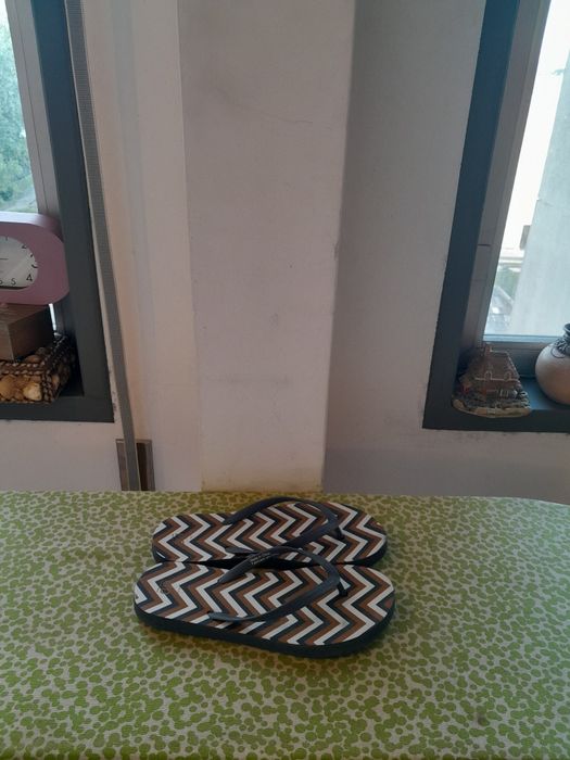 Vendo Chinelos de Senhora muito bonitos como novos