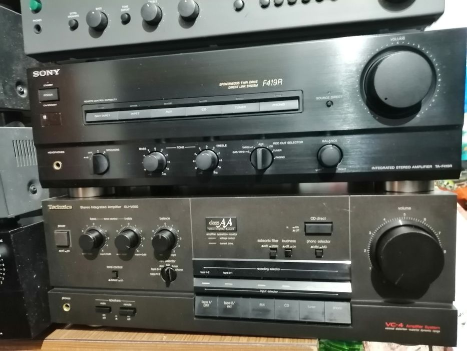 Vários amplificadores de boas marcas Sony Yamaha technics nad Denon ro