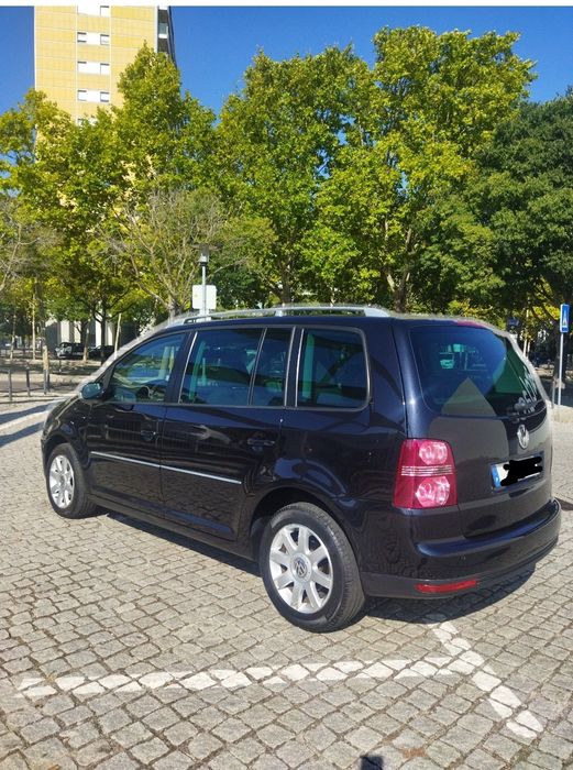 Volkswagen Touran — fotografia 3