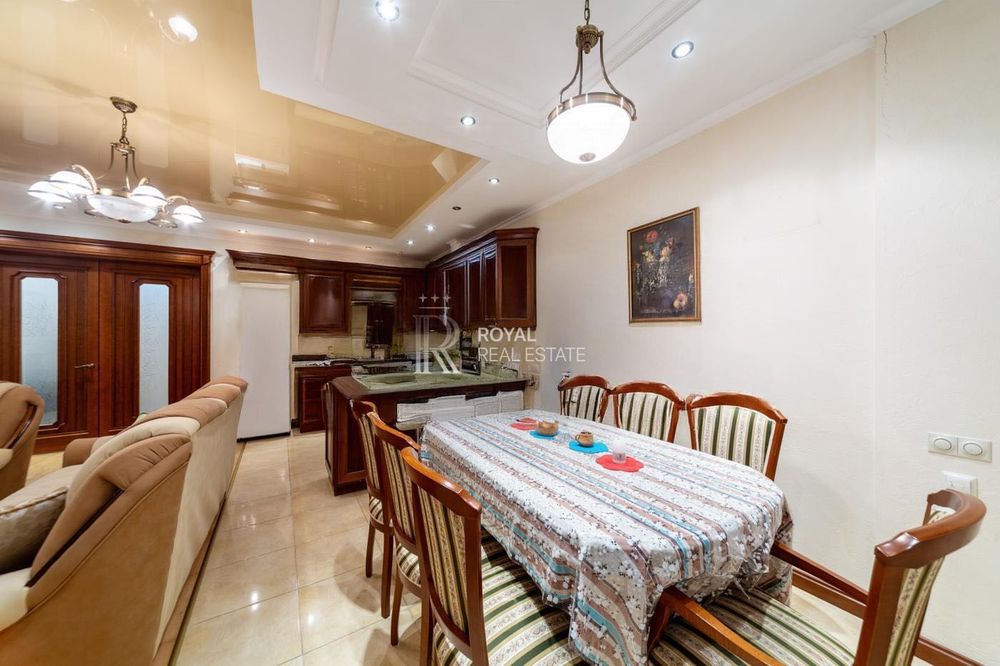 Оренда Квартира 3к 140м2 Центр Балкон Гардероб Укриття Метро