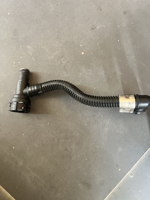 OPEL A20dth Трубки масляного радіатора 55488381 та 55488382