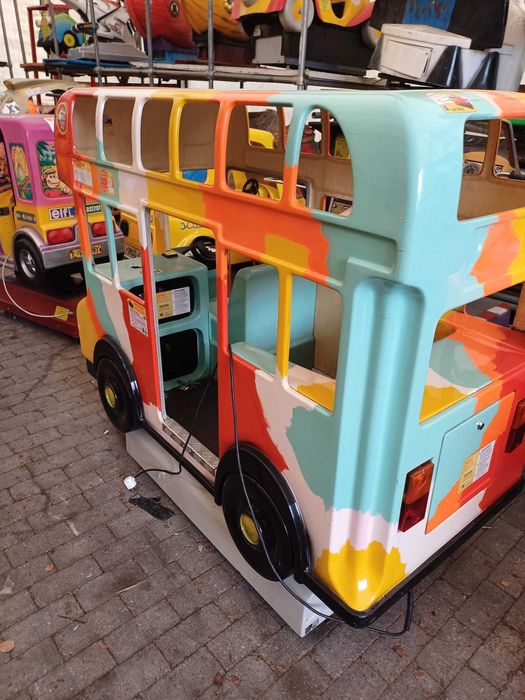 Bujaki zarobkowe dla dzieci - Londonbus