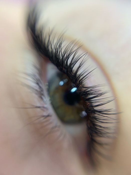 Ресницы Вишневое