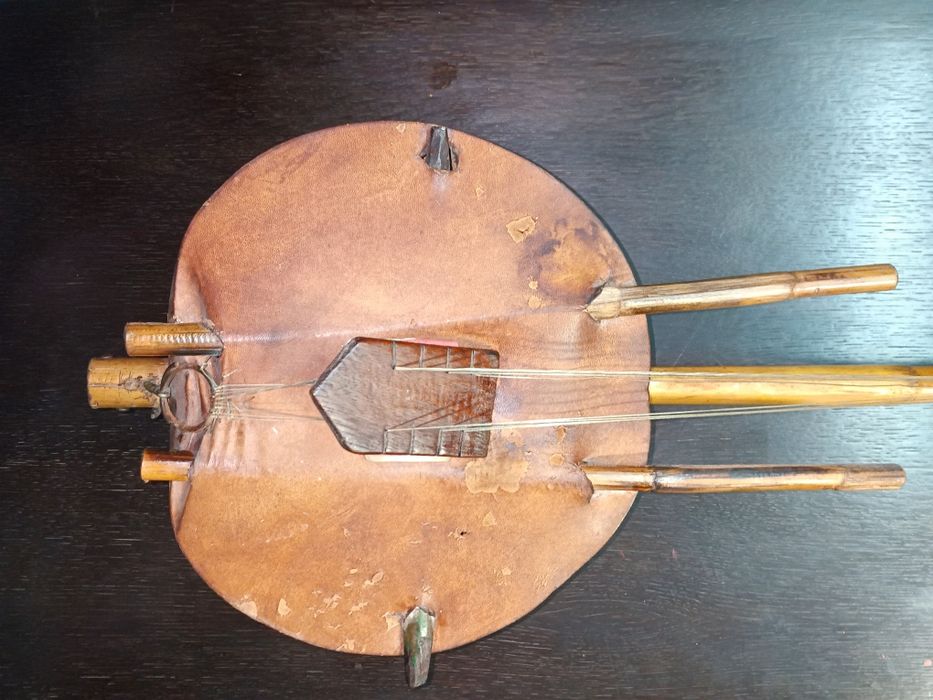 Kora instrumento musical africano origem africana ocidental com 70cm