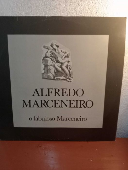 Vinil Bossa Collins Bacharach Pavarotti Marceneiro Stones Garfunkel