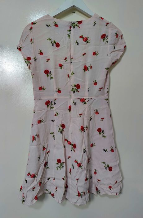 Vestido rosa claro flores vermelhas - Forever 21, S