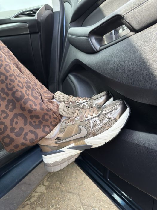 Nike V2K Runtekk Mink Brown