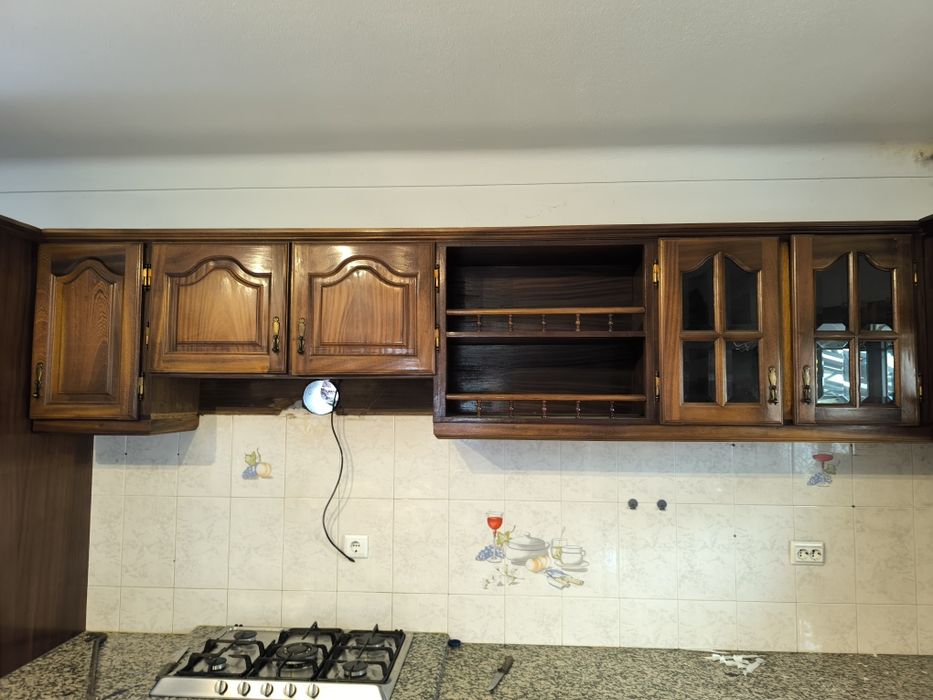 Móveis de Cozinha em Mogno