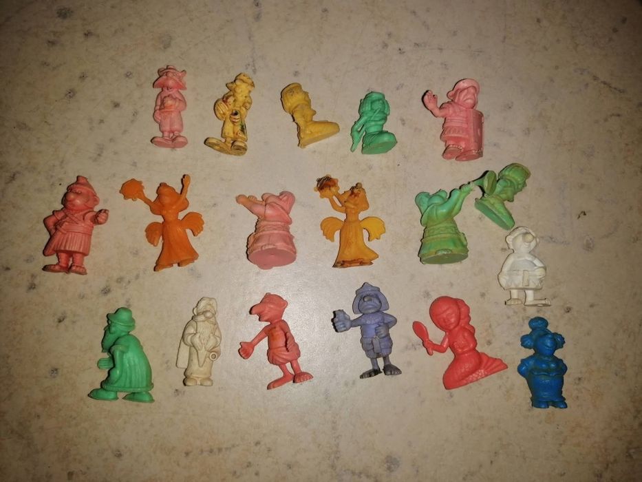 Bonecos antigos monocromático olá Rajá outros
