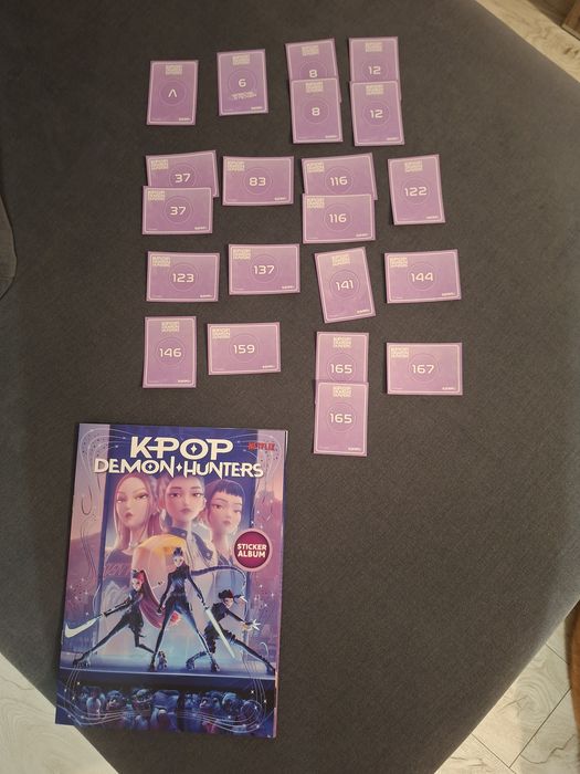 Naklejki k-pop demon hunters do albumu