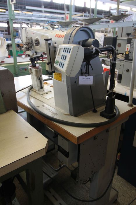 Máquina de costura PFAFF 90/1294