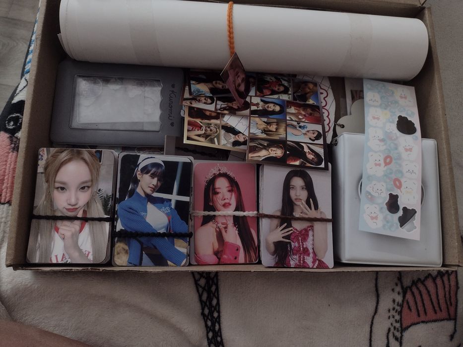 Продам к-поп набор