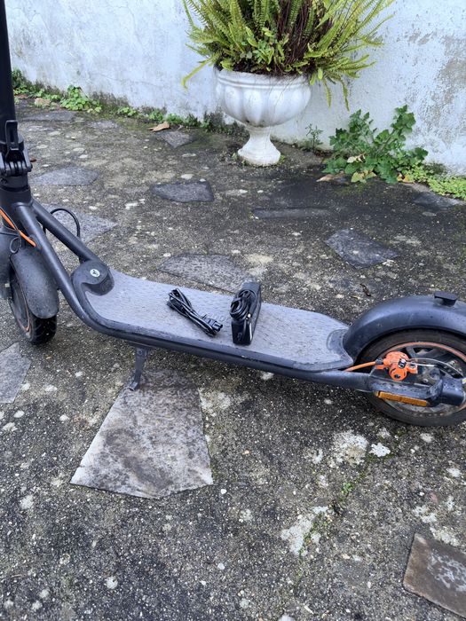 Trotinete Elétrica SEGWAY NINEBOT F40I 350W