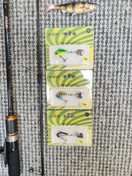 Wędka spinningowa 210 cm 2-6g + Kołowrotek BF 2000+ plecionka+ Gratisy