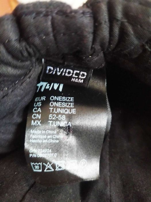 Кепки разные 56-57 размер