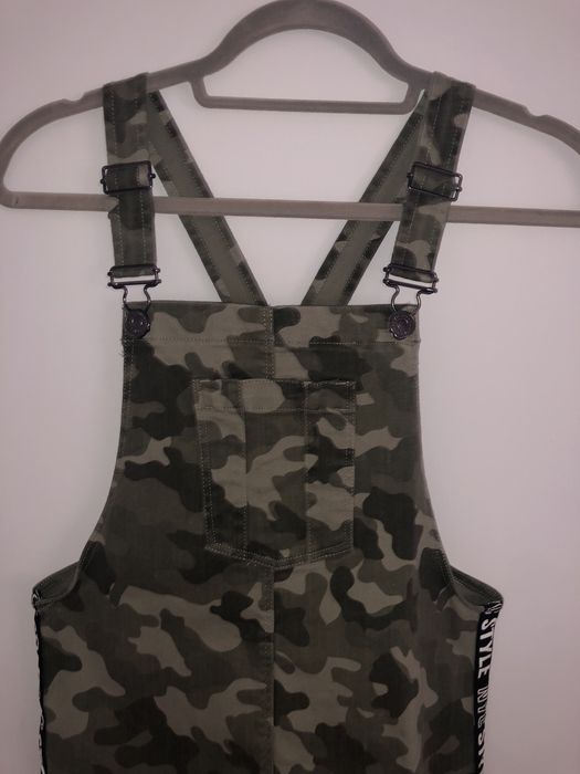 Vestido jardineira para 12 anos