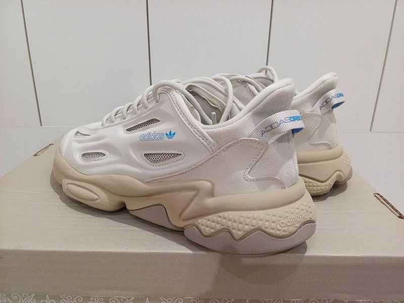sportowe sneakersy marki Adidas Ozweego Celox 39 1/3 wkładka 25 cm