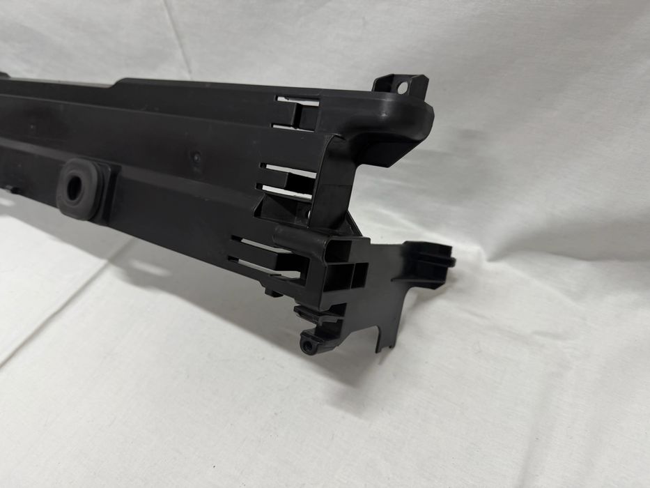 Ramka Obudowa Dolna Chłodnicy BMW 5 F10 F11