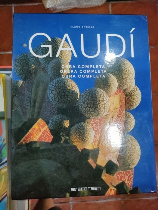 GAUDÍ de Isabel Artigas