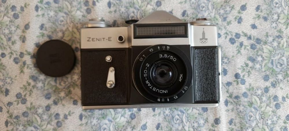 Фотоапарат "Зенит"