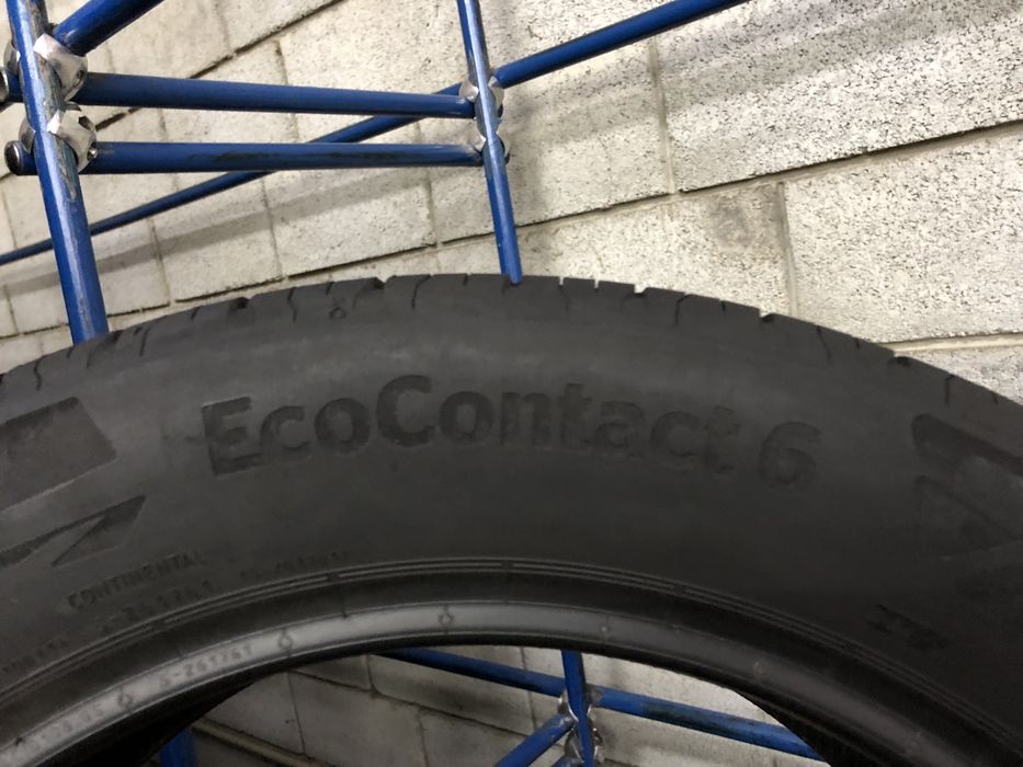 Літні шини 215/55 R17 (94V) CONTINENTAL