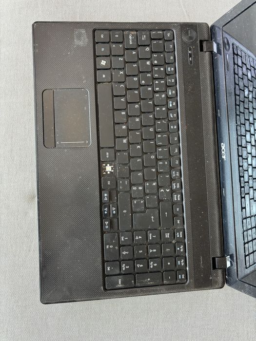 Lote de 2 computadores portáteis HP + Acer para peças