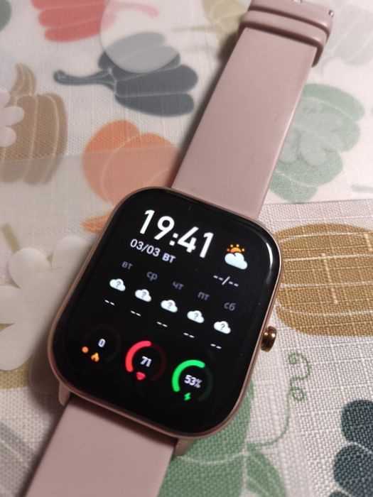 смарт-годинник Amazfit GTS