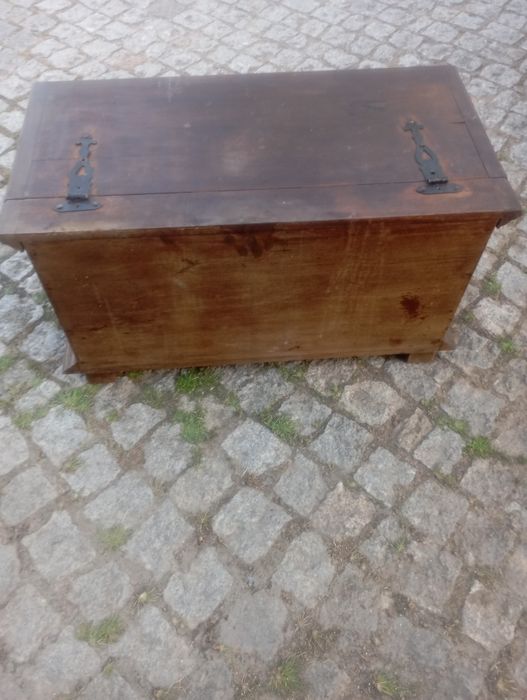 Vendo esta peça muita bonita bom estado