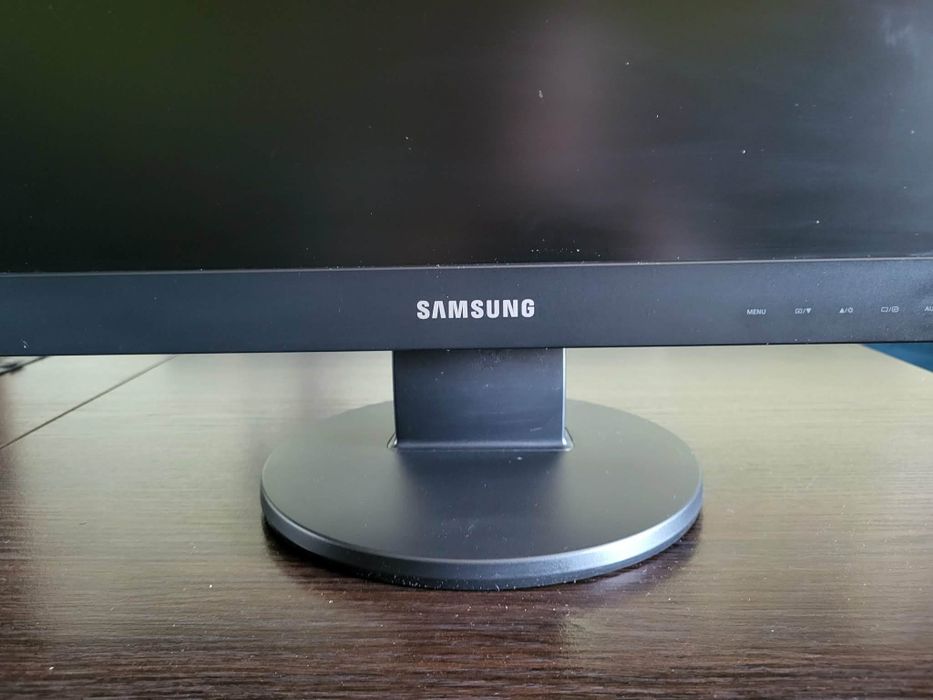 Monitor Samsung SyncMaster 2243SN LCD