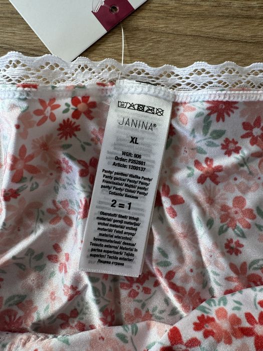 Nowe z metką majtki XL w kwiatki z koronką