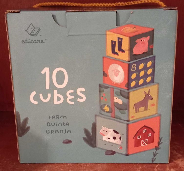 10 Cubes Farm marca Educare