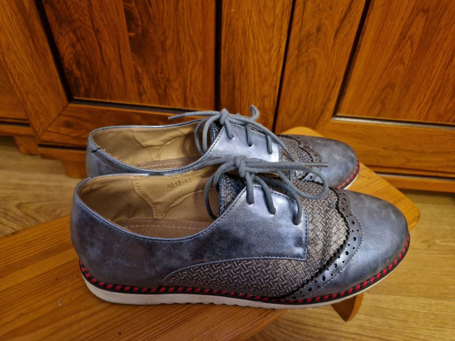 Buty półbuty niebieskie 40 25 cm