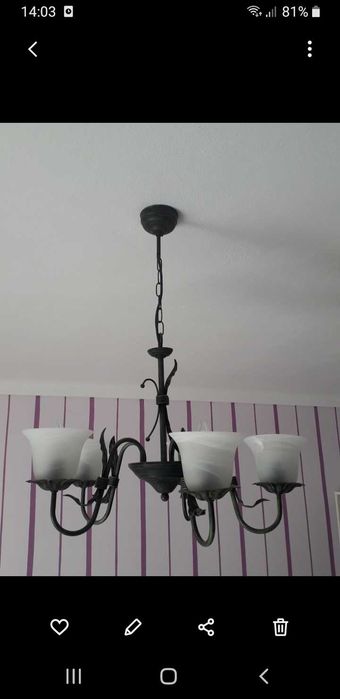 Candeeiros de tecto e mesa de cabeceira424238423538421761