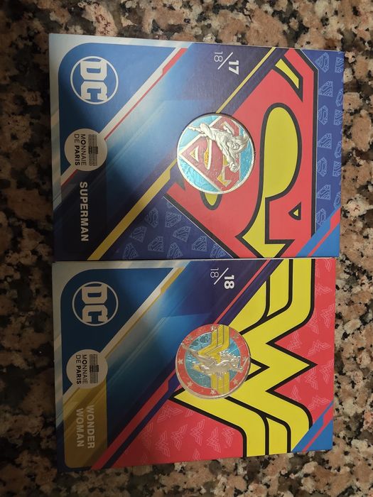 Caixa de coleção oficial  de moedas de prata e ouro DC Comics de 2025