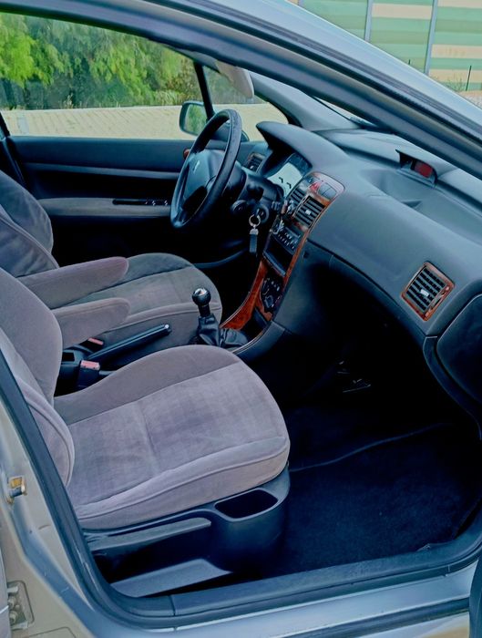 Peugeot 307 90cv impecável revisão completa  único dono