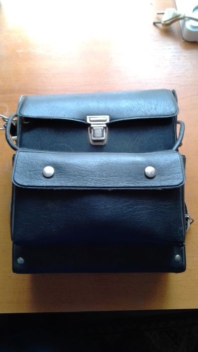 Продам фотовспышку Луч 70