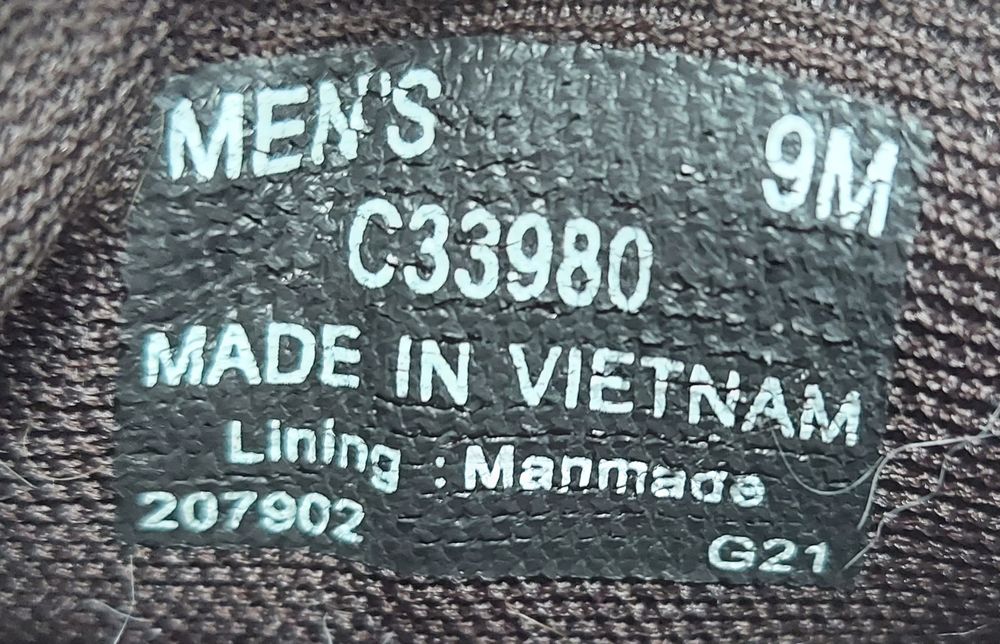 Кроссовки фірми Cole Haan ecco оригінал 

Розмір по бірці: 9 M

Замір