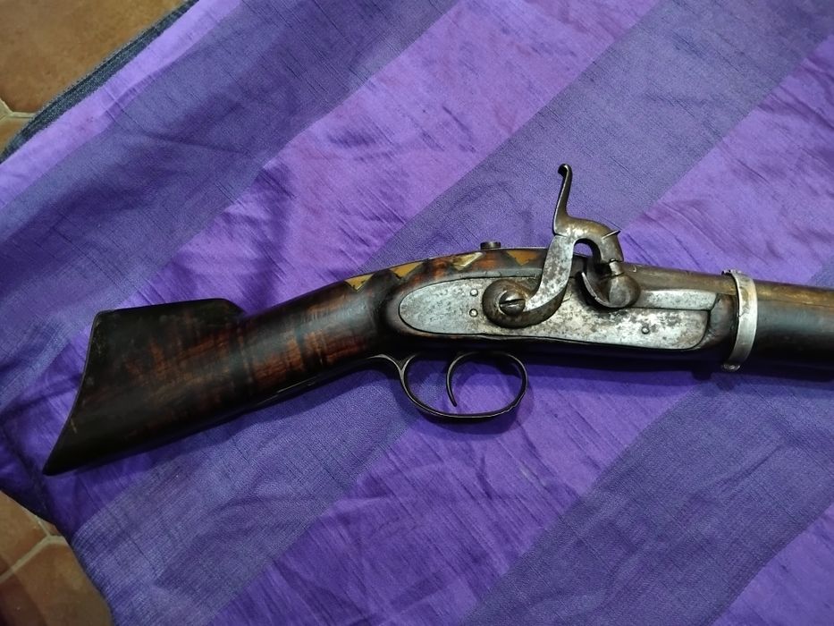 Pistola  bacamarte  antiga de carregar pela boca