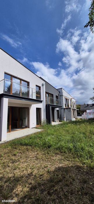 Nowy przestronny Apartament 4 pokoje, GARAŻ,PARKING, OGRÓDEK