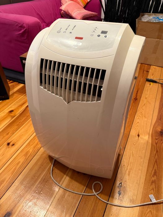 Klimatyzator przenośny Zibro P 126 – 2,6 kW, pilot