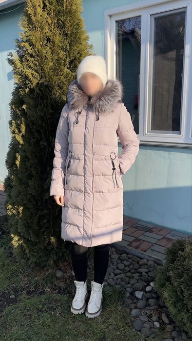 Пуховик жіночий