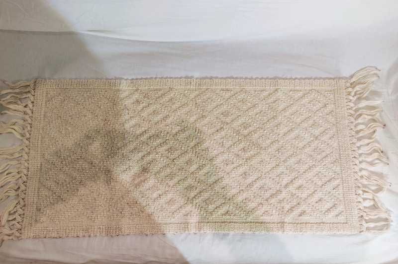 Conjunto de três tapetes em algodão