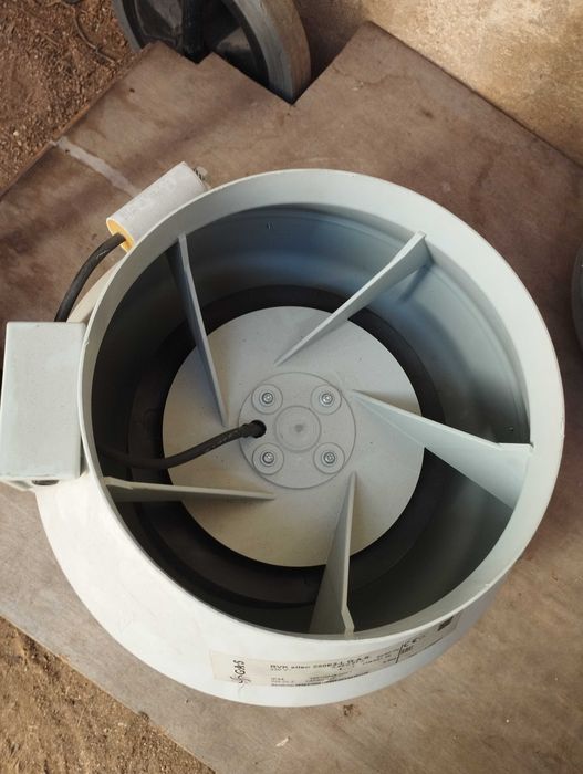 Vários Extratores ventiladores