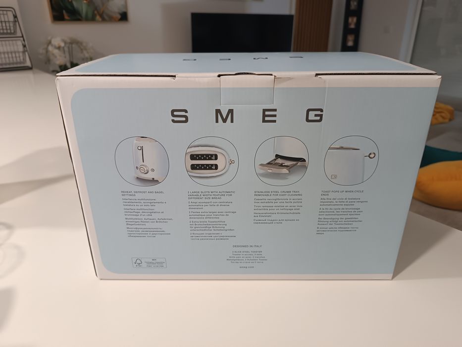 Torradeira marca Smeg
